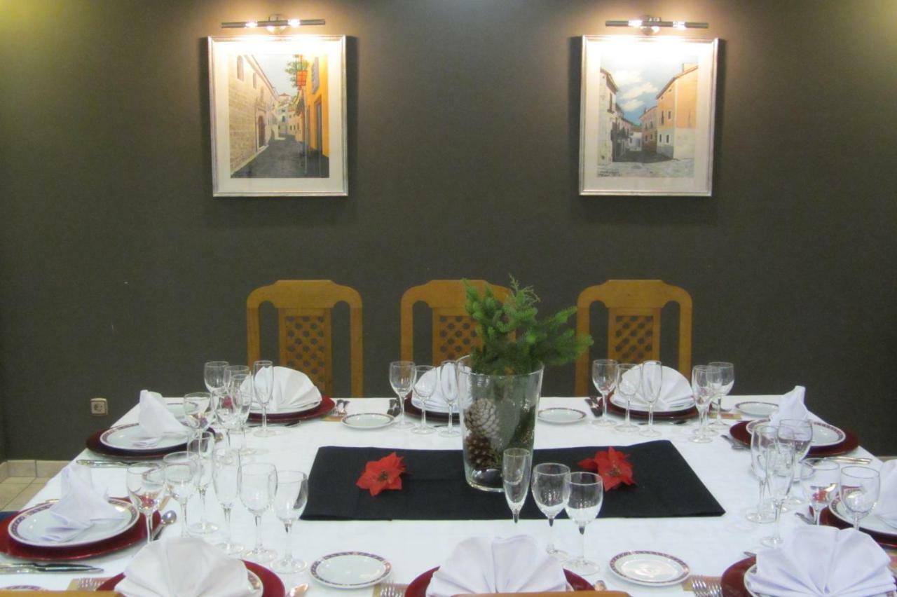 Posada Del Camino Real Torrelaguna 外观 照片