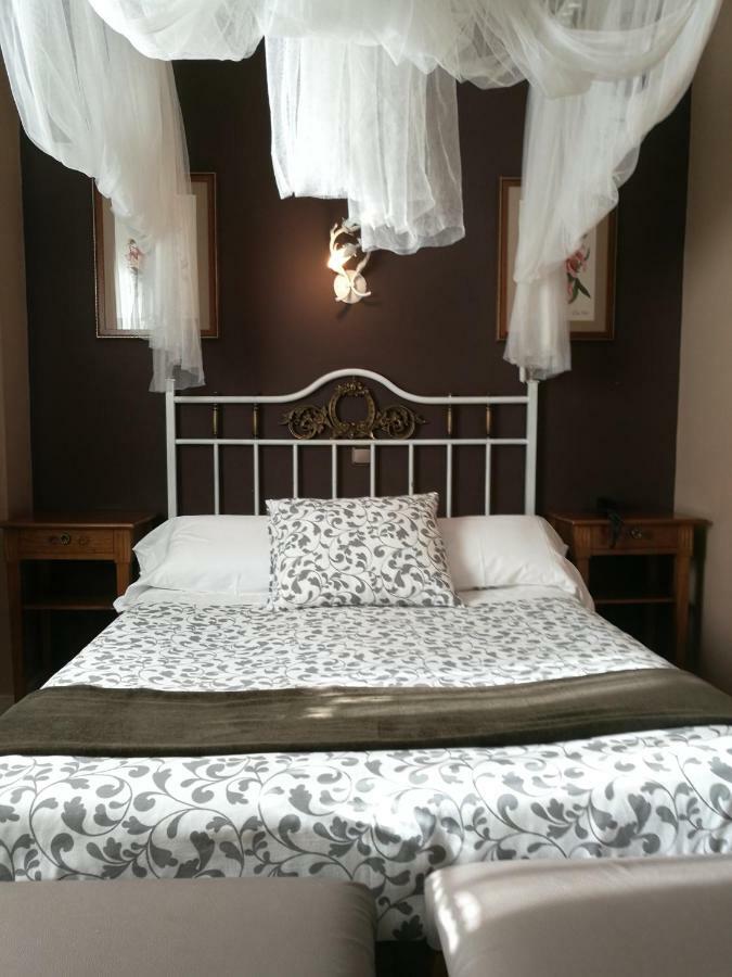Posada Del Camino Real Torrelaguna 外观 照片