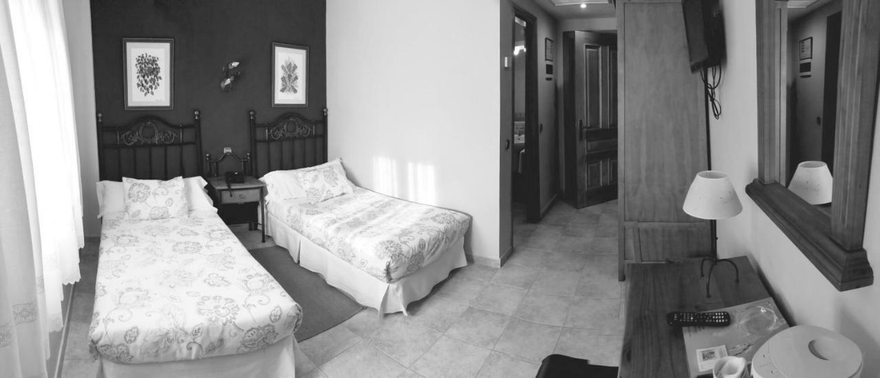 Posada Del Camino Real Torrelaguna 外观 照片