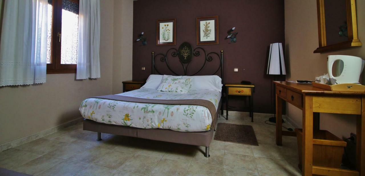 Posada Del Camino Real Torrelaguna 外观 照片