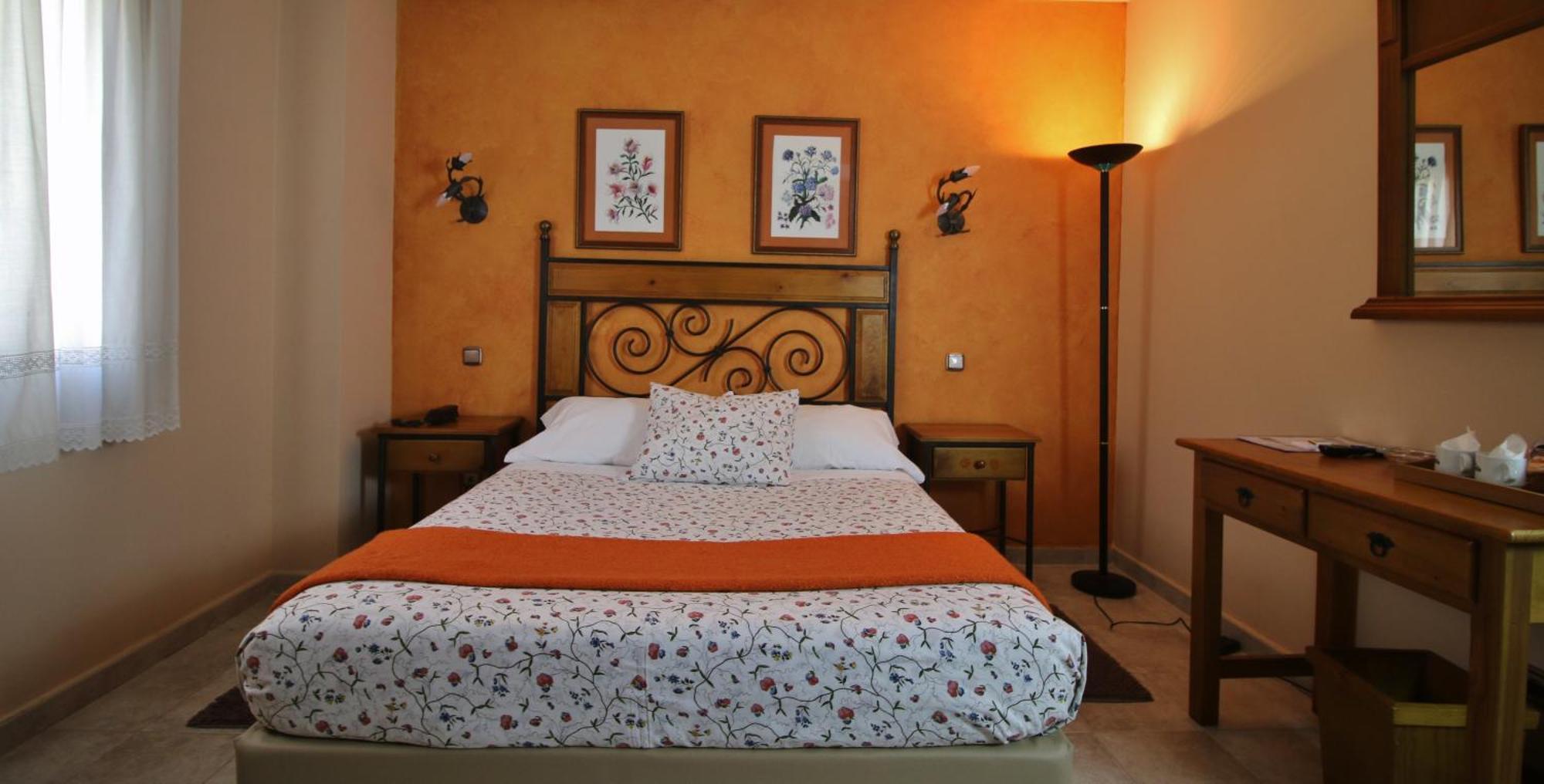 Posada Del Camino Real Torrelaguna 外观 照片