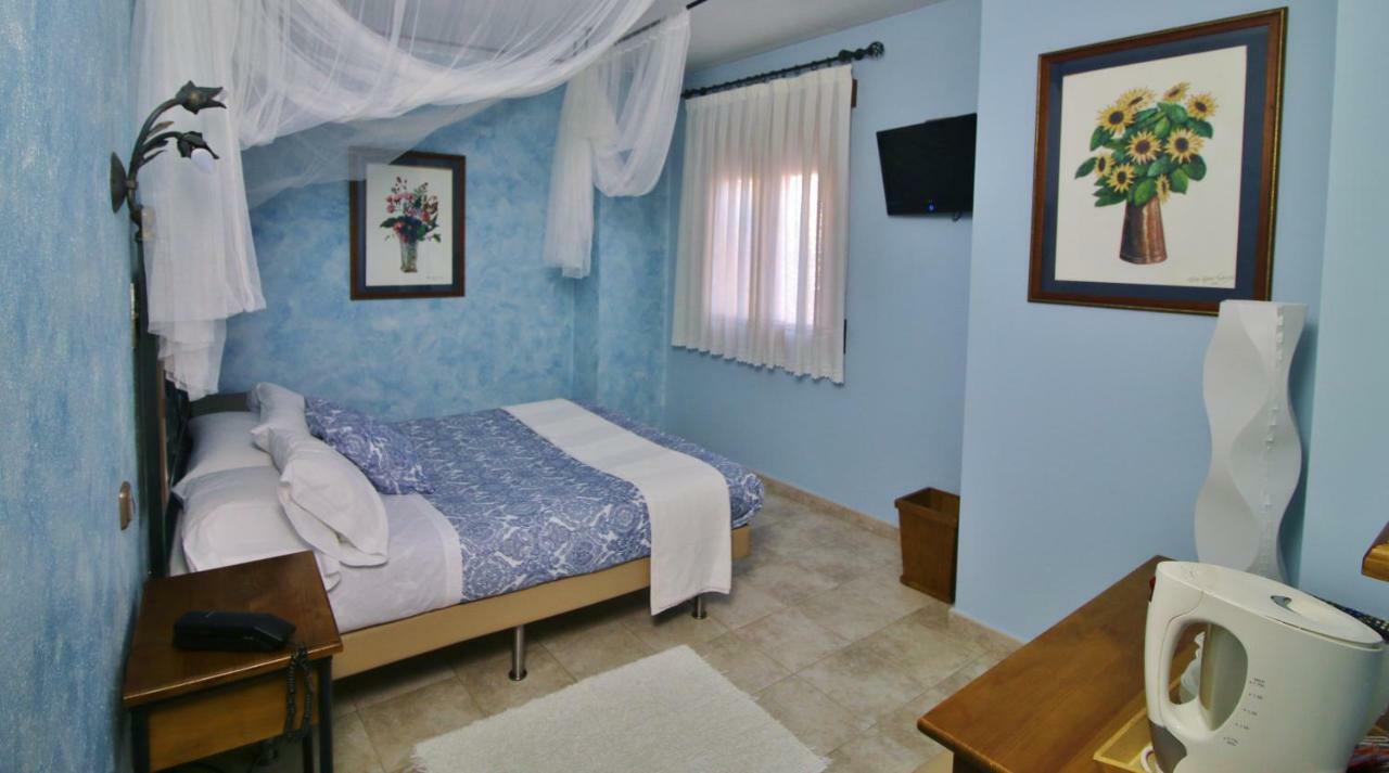 Posada Del Camino Real Torrelaguna 外观 照片