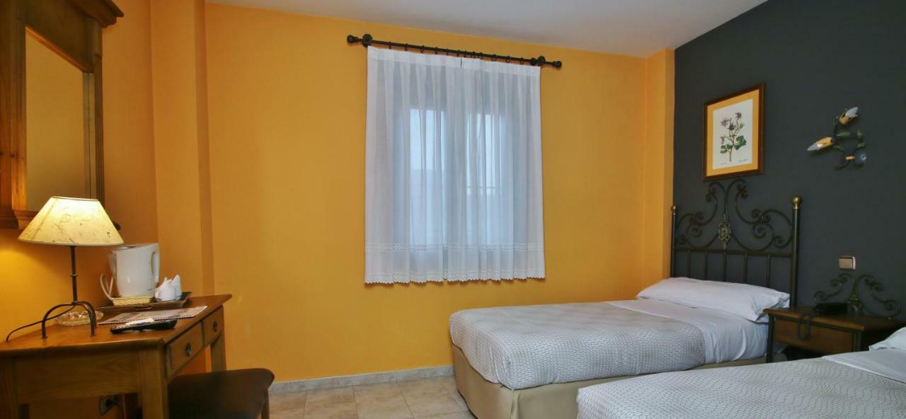 Posada Del Camino Real Torrelaguna 外观 照片