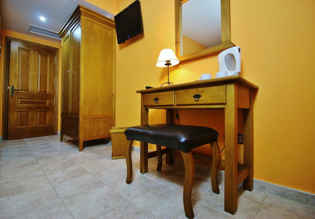 Posada Del Camino Real Torrelaguna 外观 照片